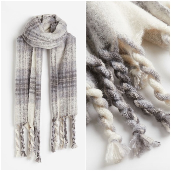 Gray Checked Scarf - Picture 1 of 2